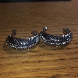 tommy bahama palm earings